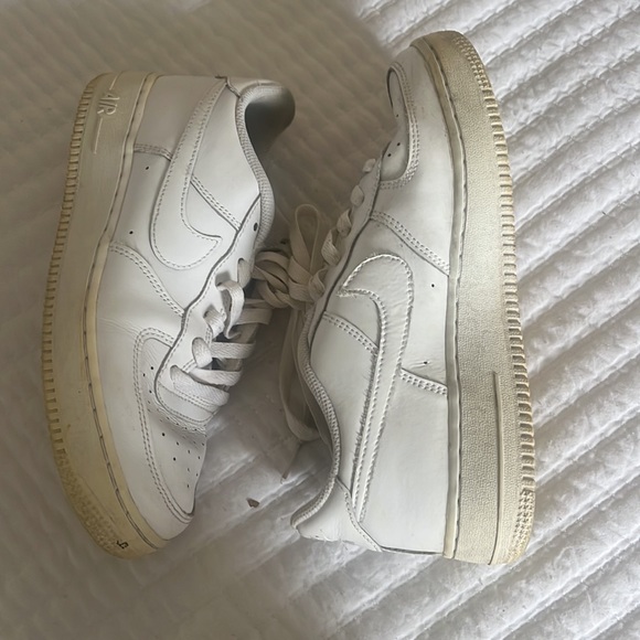 AF1 - Picture 3 of 3